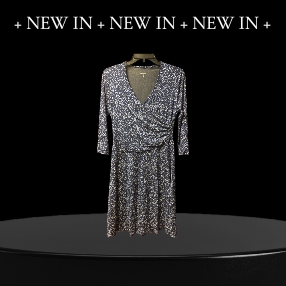 Garnet Hill Brianna Faux Wrap Dress 
Elegant Blue Floral Size Small